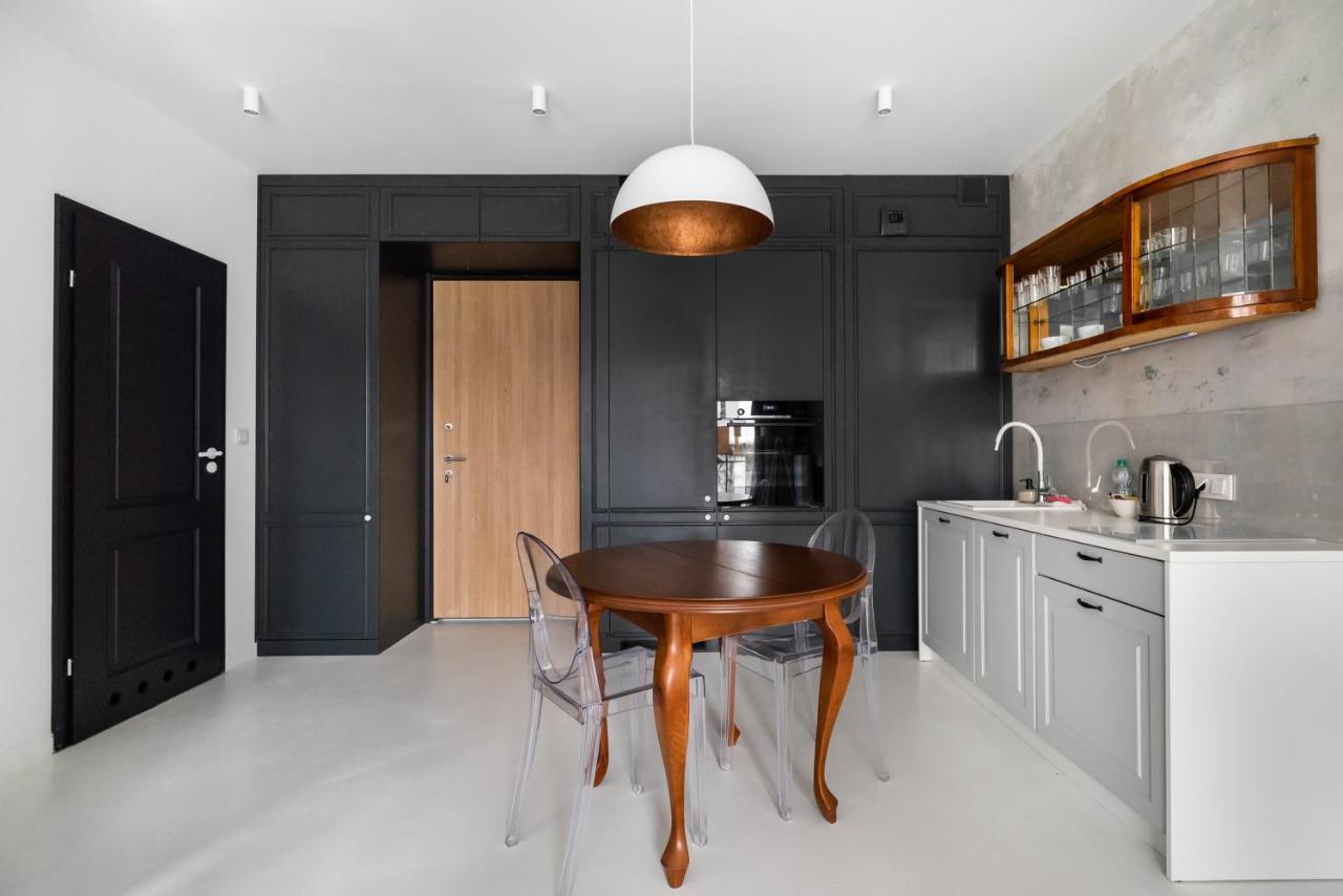 Wola Artistic Designer Apartment Varşovia Exterior foto