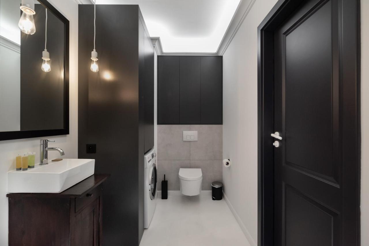 Wola Artistic Designer Apartment Varşovia Exterior foto